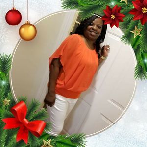 Meet your Posher, Leslie